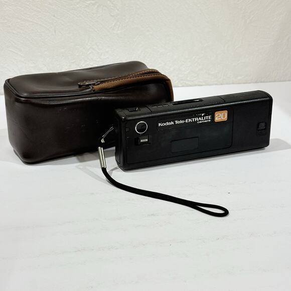 Kodak Other - Kodak Ektra-Lite 20 Vintage Film Camera With Case UNTESTED T17
